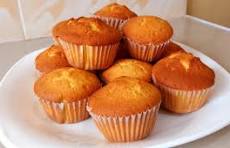 Rakel's Queen Cakes