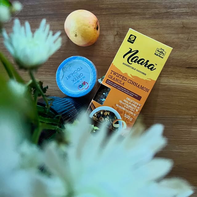 Good ingredients, golden crunch. 🌻 Granola that fits into any kind of day